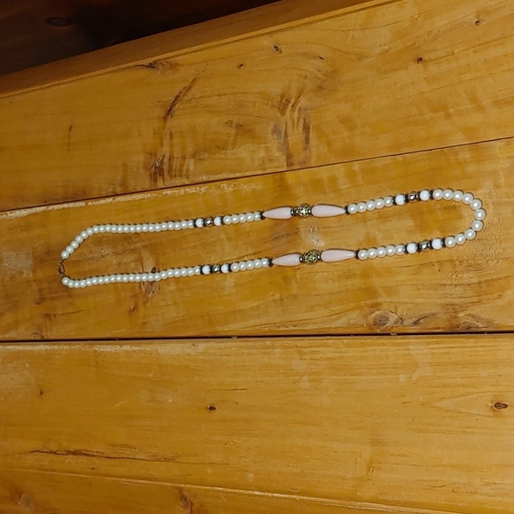 Vintage 1928 Signed Faux Pearl with Pink Teardrop Beads - Picture 6 of 15